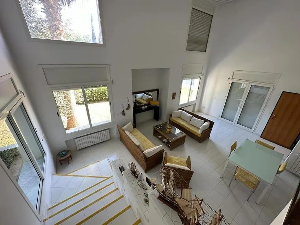 Villa Loft Soukra Avec Piscine à Sukrah Hébergement de vacances