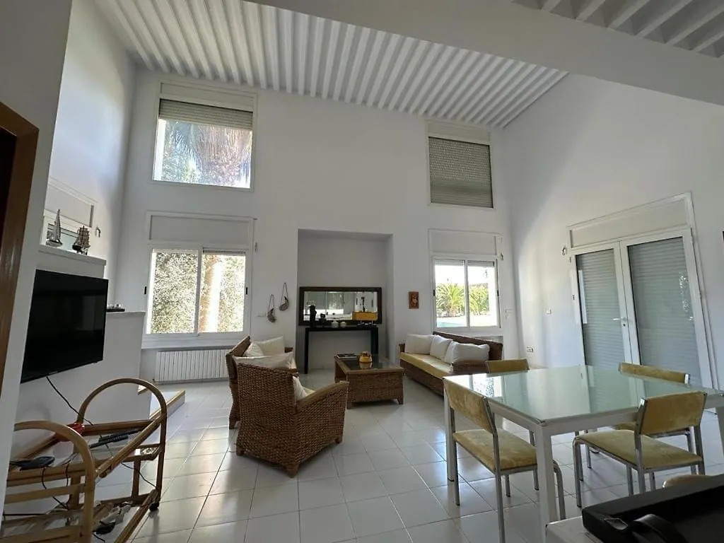 Hébergement de vacances Villa Loft Soukra Avec Piscine à Sukrah